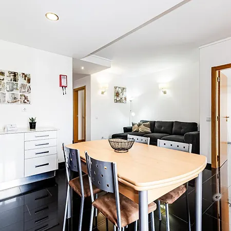 Rocha Tower 4d Apartment